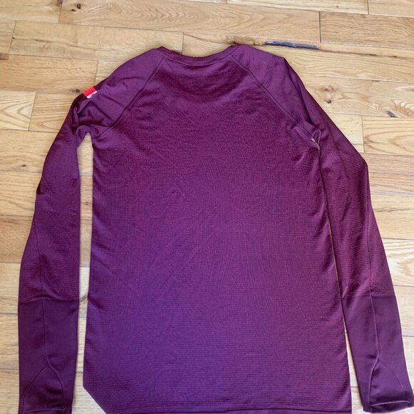 Lululemon x Team Canada Long Sleeve Performance Top | Size Unmarked (Fits S/M) - Picture 11 of 11